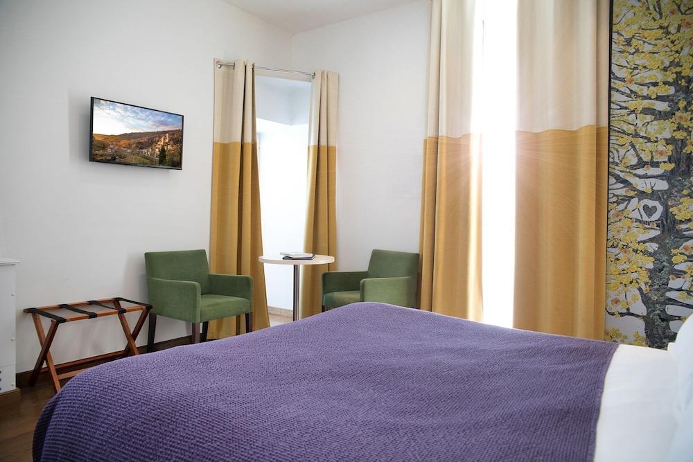 Hotel La Ferme De Bourran Rodez - Parking Prive Gratuit Ngoại thất bức ảnh