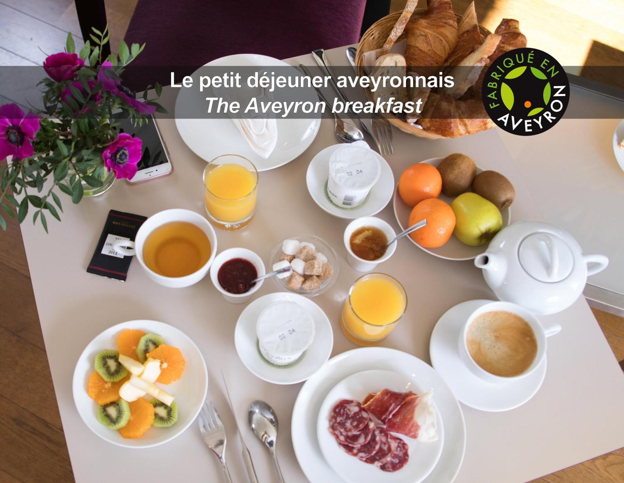 Hotel La Ferme De Bourran Rodez - Parking Prive Gratuit Ngoại thất bức ảnh
