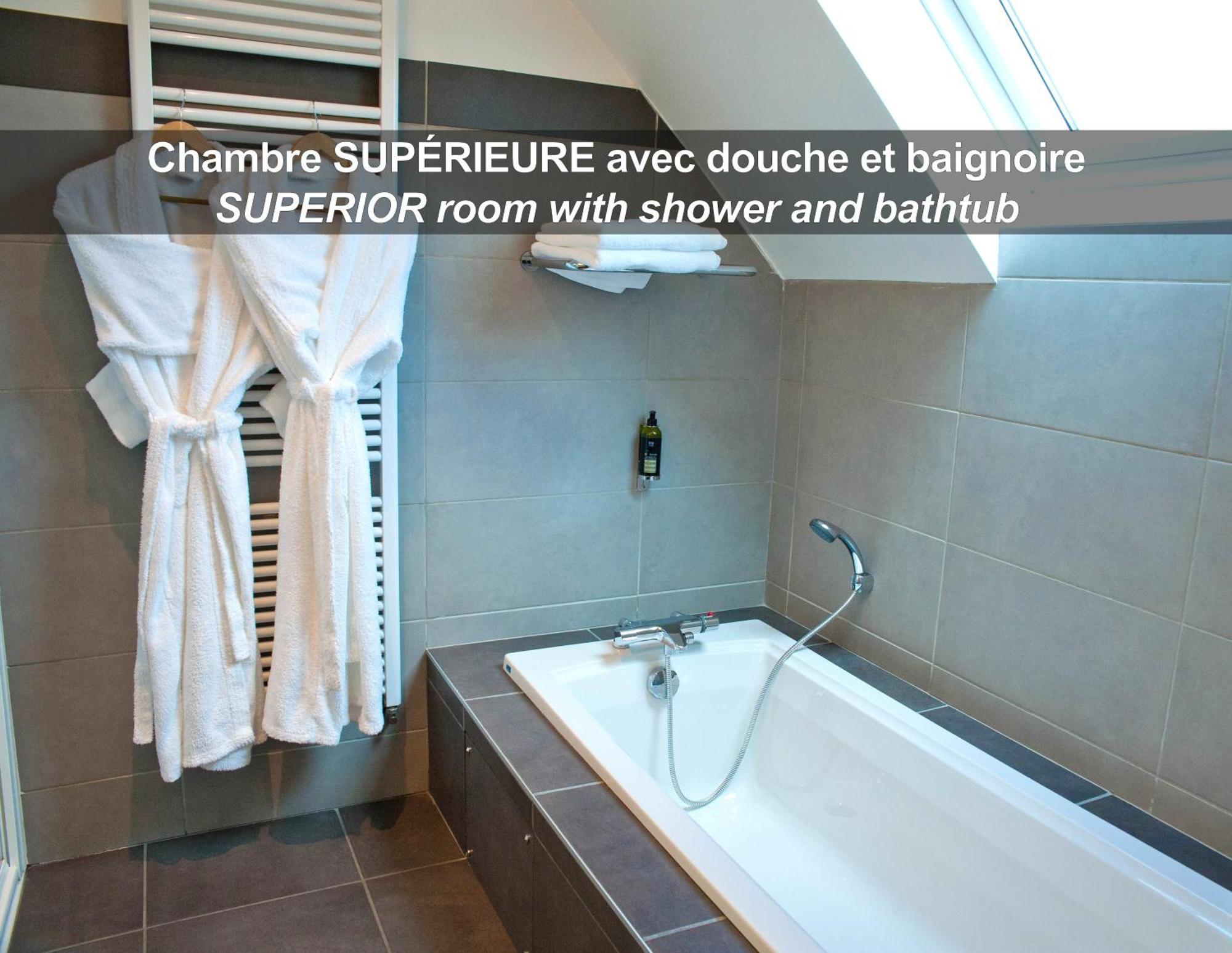 Hotel La Ferme De Bourran Rodez - Parking Prive Gratuit Ngoại thất bức ảnh